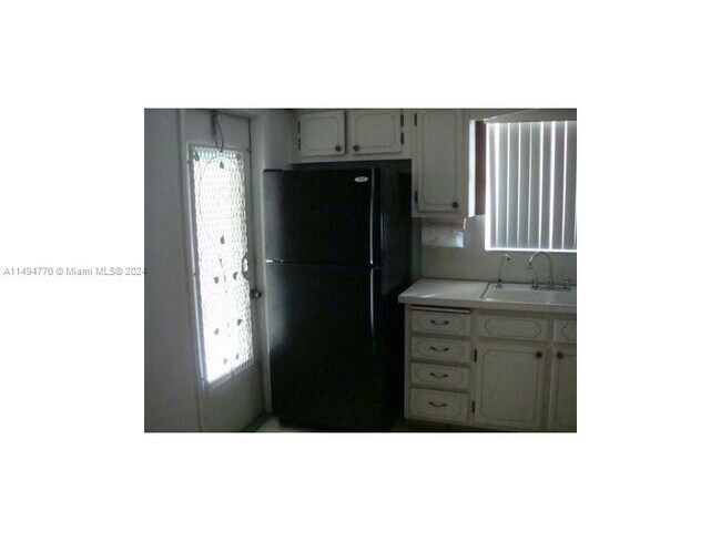 Foto del edificio - 2031 Dewey St