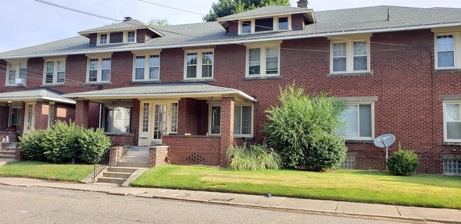 Building Photo - 405 16th St NW