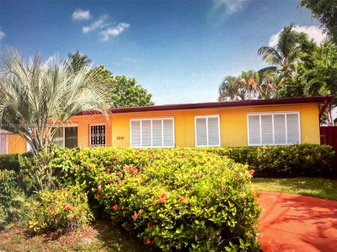 2341 NE 192 St, Miami, FL 33180 House for Rent in Miami, FL