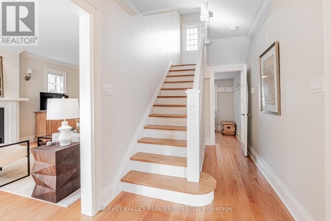 Photo du bâtiment - 170 Strathallan Blvd