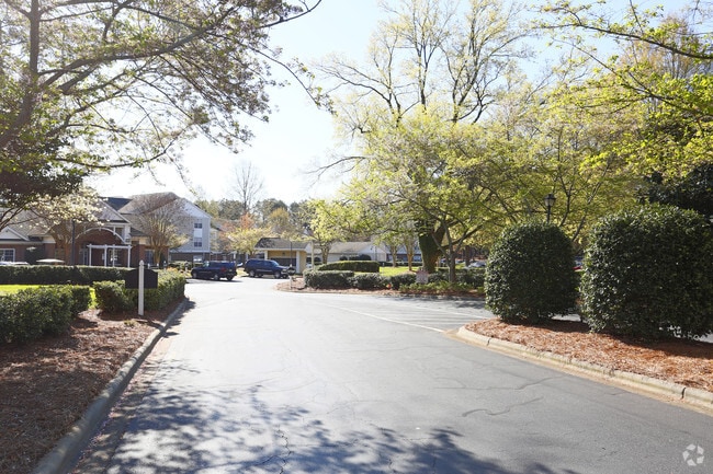 The Grayson - The Grayson Apartment Homes