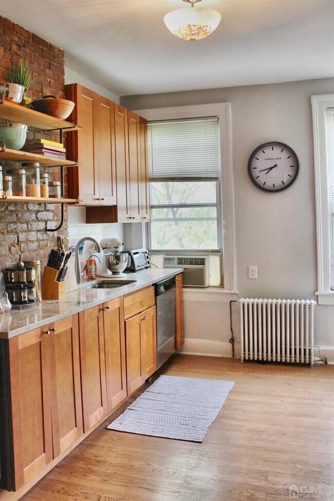 Foto del edificio - 126 Madison St