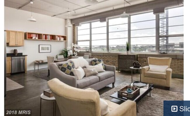 Foto del edificio - 701 Lamont St NW