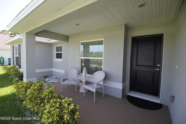 Foto del edificio - 338 Garvey Dr SW