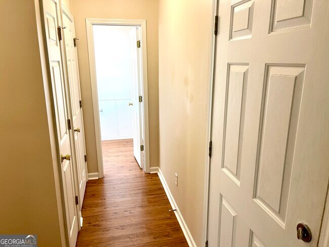 Building Photo - 2710 Marlin Dr