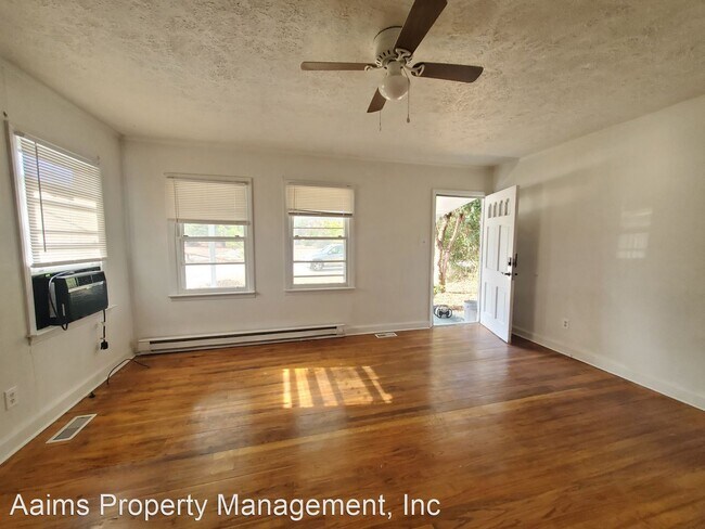 Building Photo - 2 br, 1 bath House - 211 South 5th Street