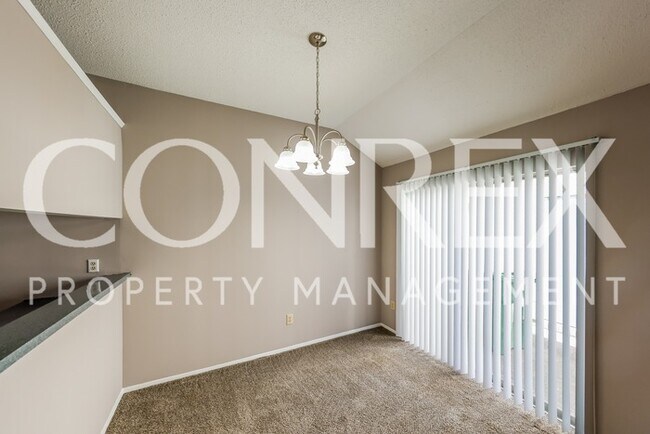 Foto del edificio - Cozy with a hint of Charm in Montgomery!