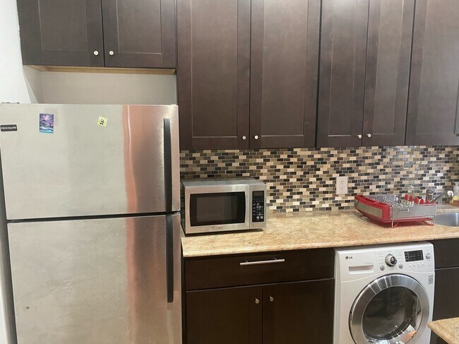 KITCHEN - 2168 35th St
