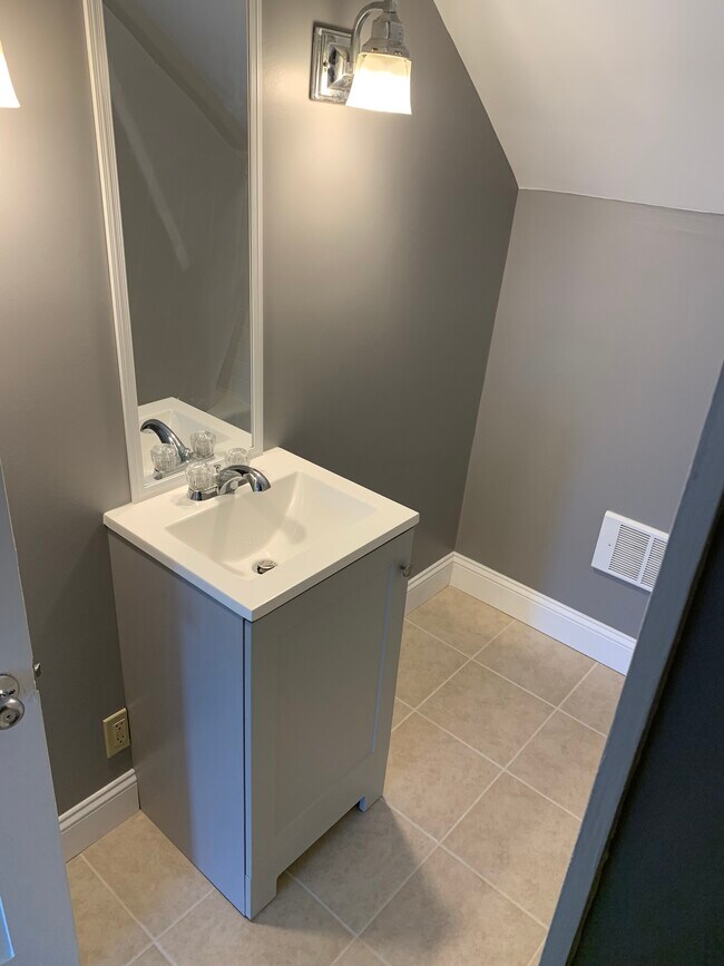 Baño - 2 Lawrence St