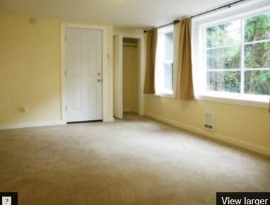 Building Photo - 5219 22nd Ave NE