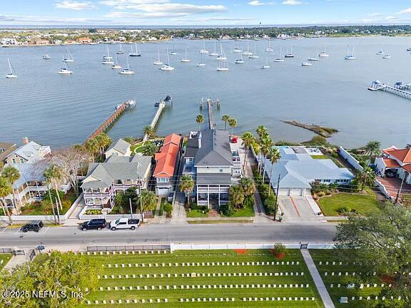 Primary Photo - 105 Marine St