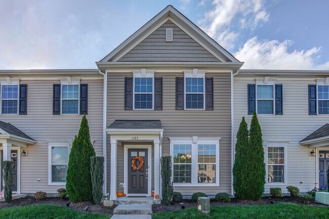 Foto del edificio - Luxury Townhome for rent!