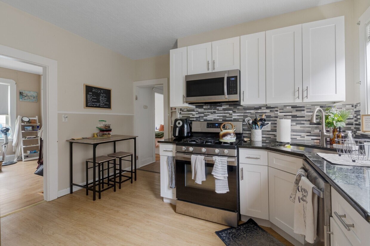 Foto principal - HUGE THREE BED IN SOMERVILLE!!!!!!!!