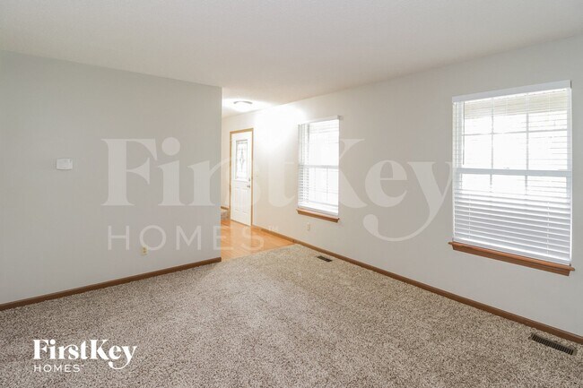 Foto del edificio - 616 Fawn Pl