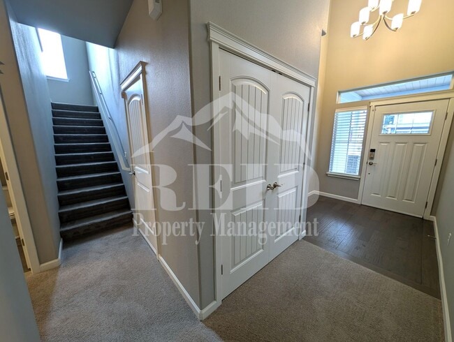 Building Photo - 3887 Portside Dr