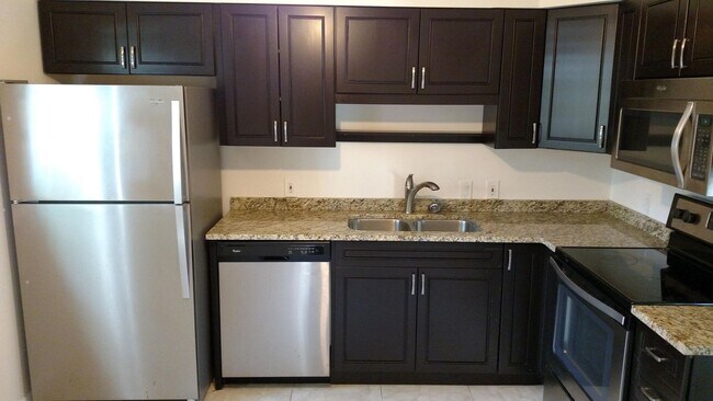 Foto del edificio - 630-632 SW 7th Ave