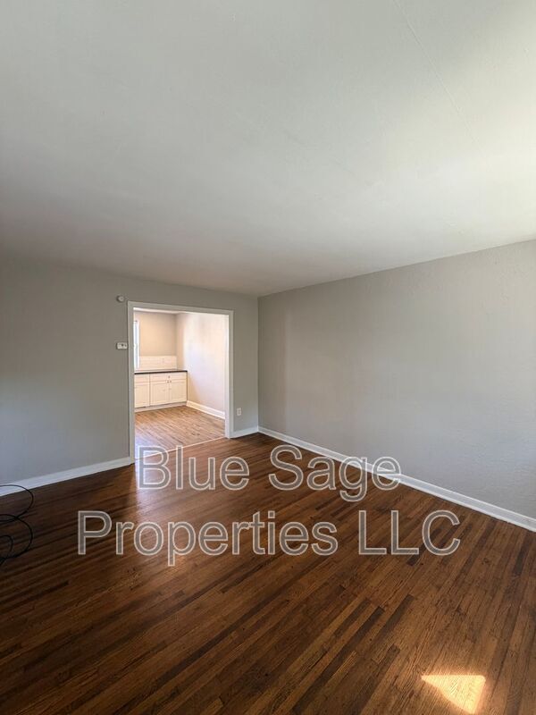 Foto del edificio - 7007 Greenwood Ave