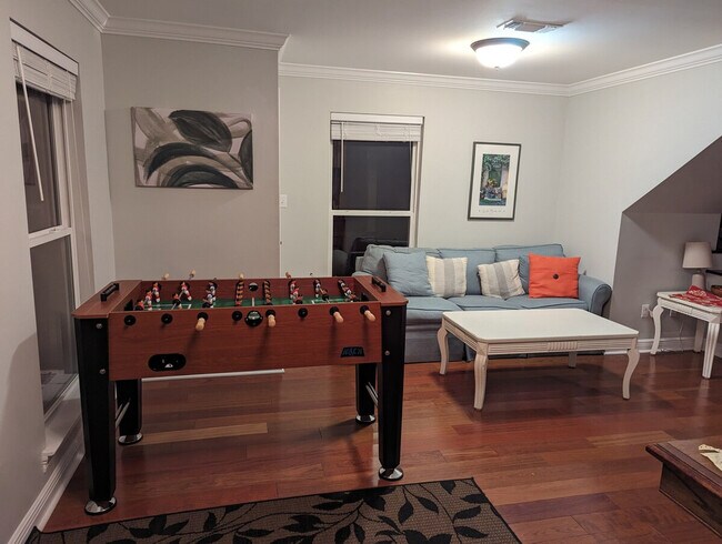 Foto del edificio - 1317 Beards Cove Dr