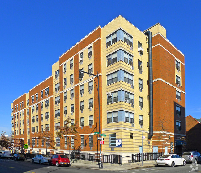 Renaissance Estates - Apartments in Brooklyn, NY | Apartments.com