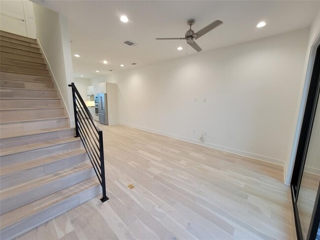 Building Photo - 3807 Threadgill St