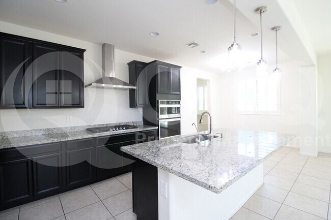 Foto del edificio - 211 E Wisteria Dr