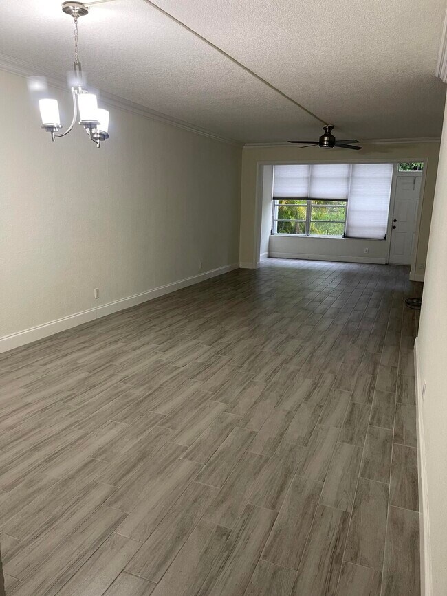 Foto del edificio - 2820 SW 22nd Ave