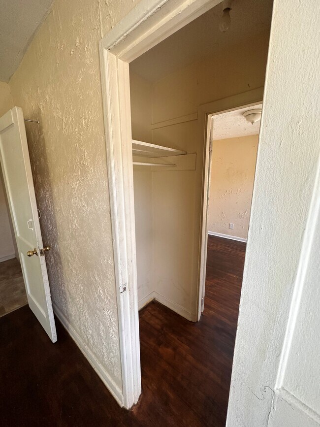 Foto del edificio - 19th Street SW Duplex