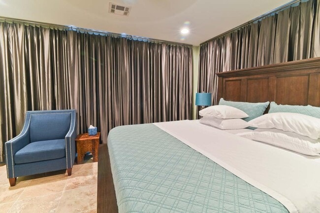 Photo - 1031 10th St House