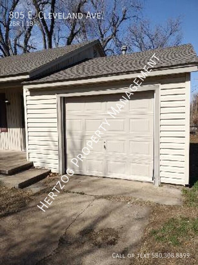 Foto del edificio - 2 Bedroom 1 Bath with attached Garage