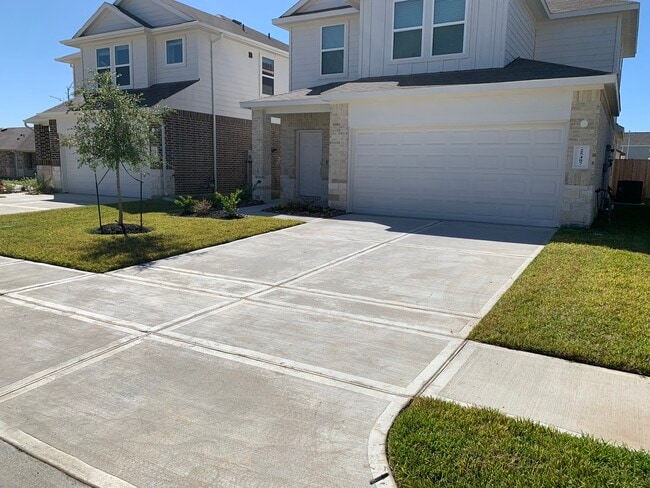 Building Photo - 25407 Lobelia Blossom Ln