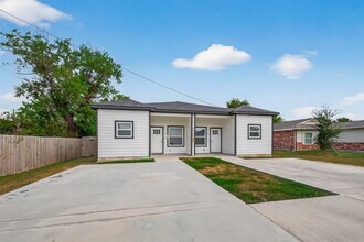 Building Photo - 8005 Sexton St