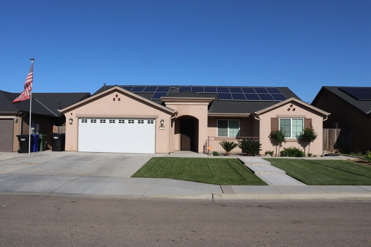 750 Jade Ct, Dinuba, CA 93618 House Rental in Dinuba, CA