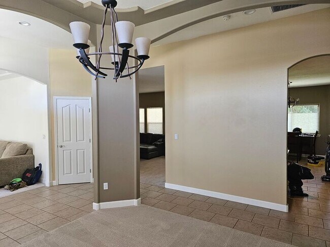 Building Photo - 1439 Desert Springs Ave