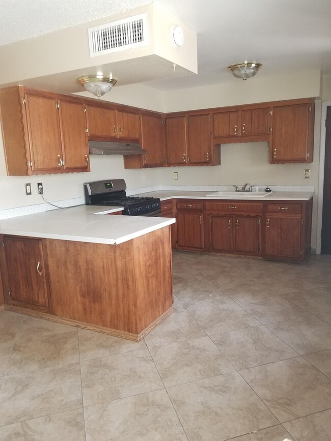 Building Photo - 3944 Camino Del Valle SW