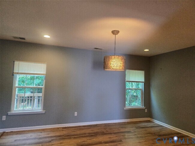 Foto del edificio - 4801 Thornhurst St