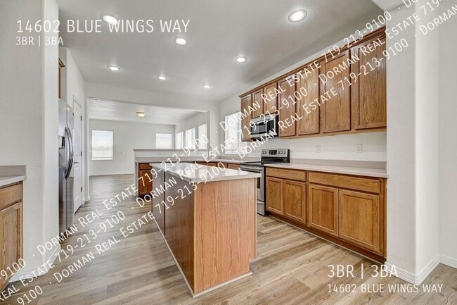 Foto del edificio - 14602 Blue Wings Way