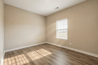Building Photo - Club Villas Apartments