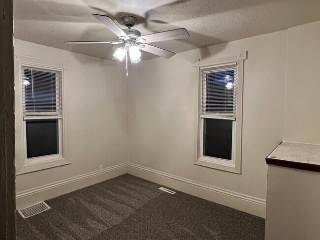 Foto del edificio - 1BR/1BA House For Rent Downtown