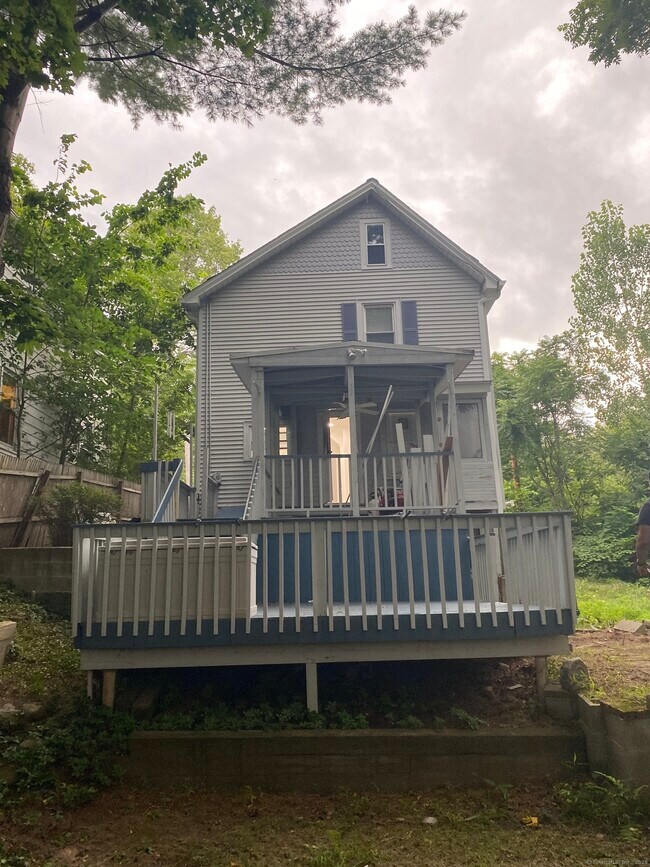 Foto del edificio - 157 N Oak Ave