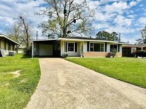 Building Photo - 5720 Shivers Dr