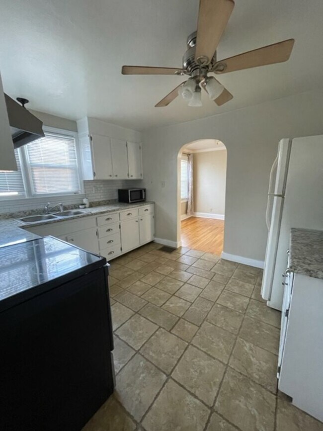 Building Photo - City of Maryville, Cute 3 bedroom home for...