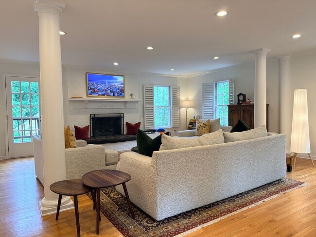 Building Photo - Stunning 4-Bedroom Cary Home with Basement! Available August 5th 2026!