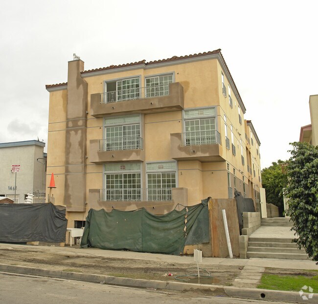 Building Photo - M.G. Apts