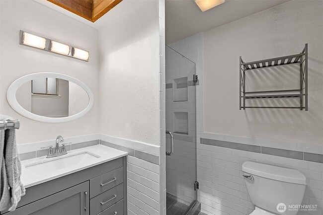 Building Photo - 417 S 199th St