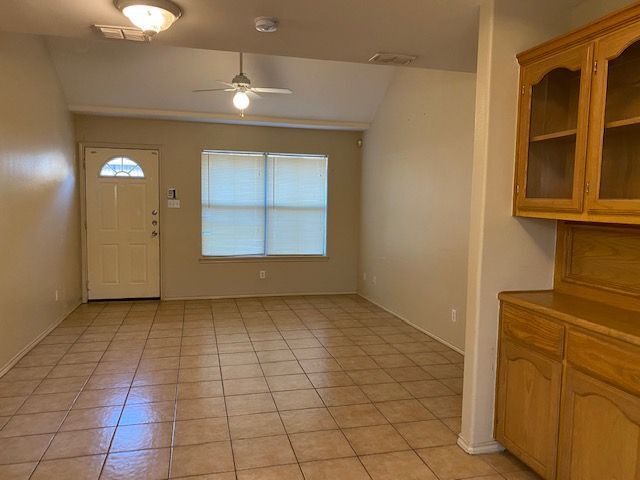Foto del edificio - 2117 W Western Dr