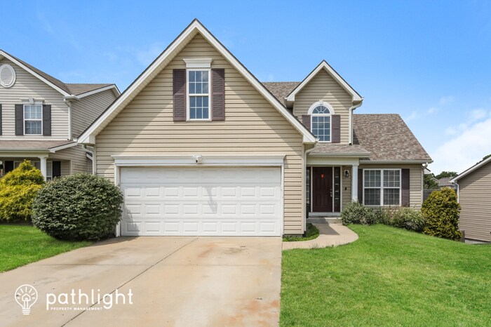 Foto principal - 8814 North College Avenue, Kansas City, MO...