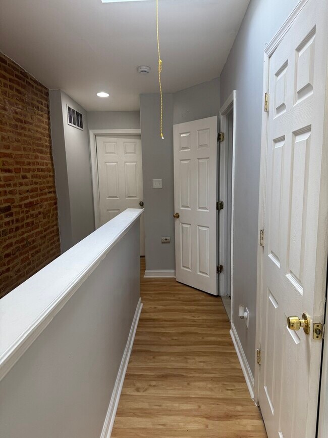 Foto del edificio - 2 bedrooms 2 bathrooms