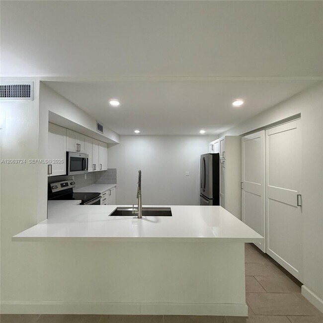 Foto del edificio - 10672 SW 79th Terrace