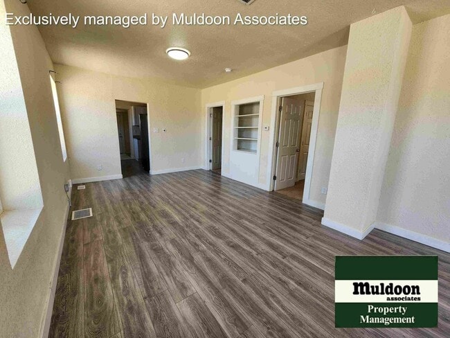 Foto del edificio - Great 2 bed 1 bath 1 car garage available now!