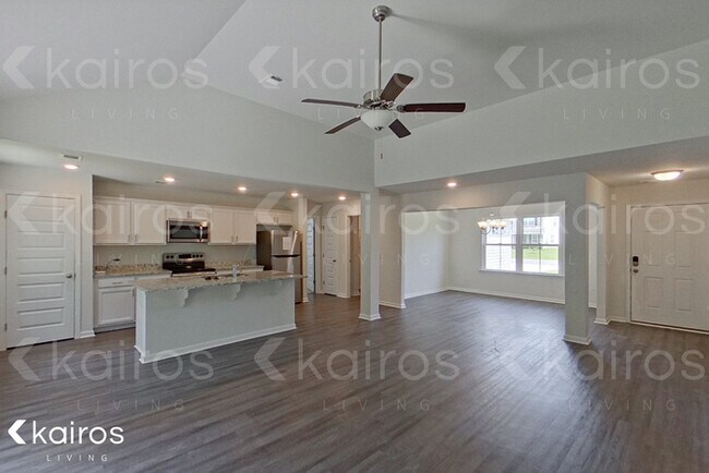 Building Photo - 213 Western Red Cedar Dr.